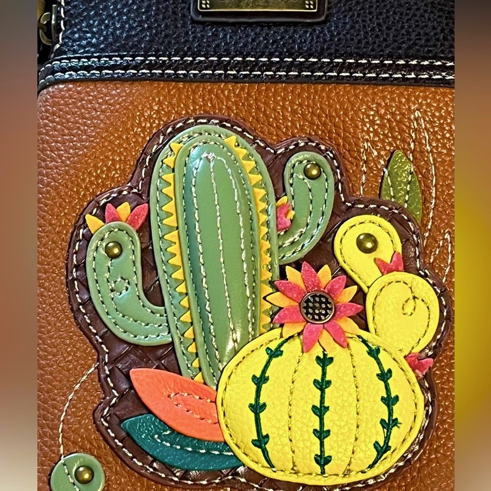 CHALA CACTUS RFID CROSSBODY w/Two Handles LIKE NEW! - Picture 7 of 12